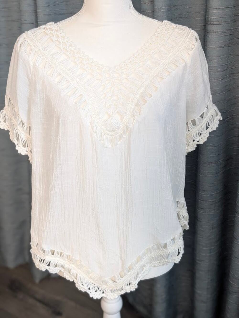 IRIS White Boho Crochet Lace Fringe Trim Tunic Top Blouse Minimalist Beachy MED